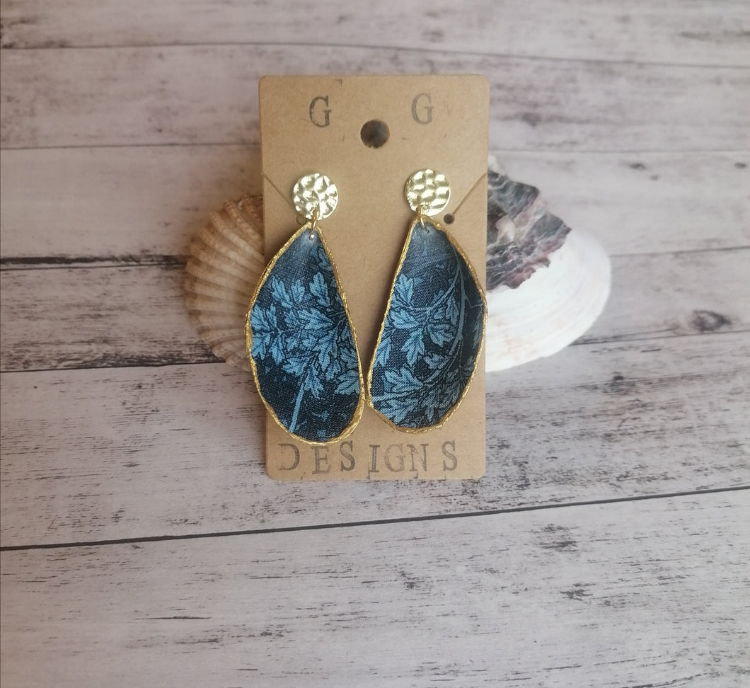 Fabric Shell Earrings - navy/blue leaf