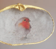 Load image into Gallery viewer, Robin Red Breast Trinket Dish, Bookmark and Candle Gift Box Set
