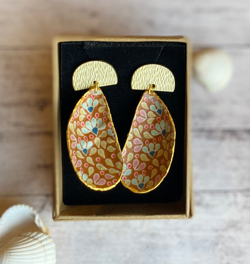 Fabric shell earrings - sea anemone