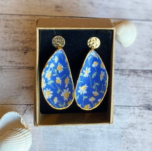 mussel shell earrings fabric coated mussel shell Irish mussel shells gold plated disk findings drop earrings sustainable earring designs shell craft handmade earrings GG Designs Irish crafted blue and white daisy print 