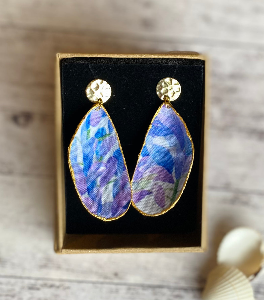 Fabric shell earrings - wisteria